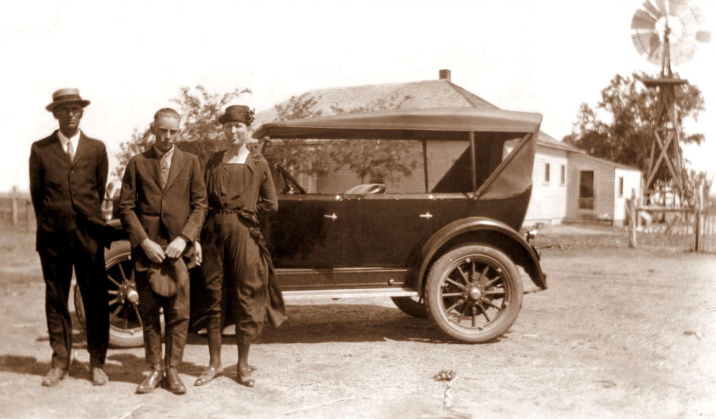 Rudi leaving for college, 1923 Rudi leaving for college, 1923